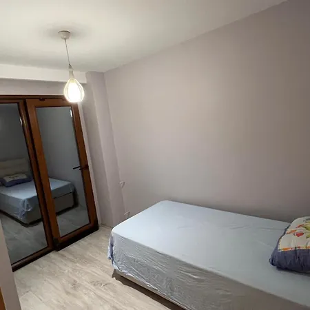 Alacati Muestakil Havuzlu 别墅