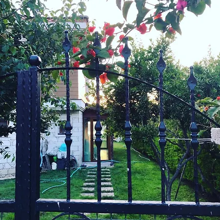 Alacati Muestakil Havuzlu 别墅 Çeşme