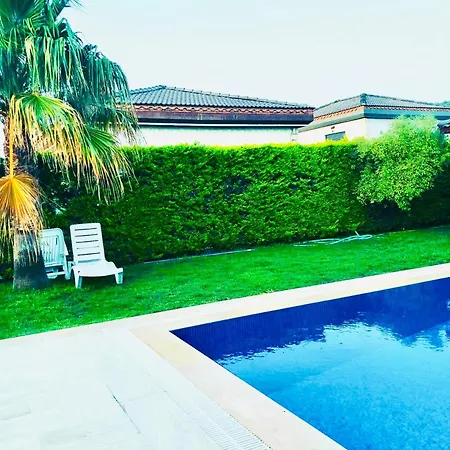 Villa Alacati Muestakil Havuzlu Çeşme