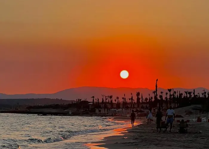 Alacati Muestakil Havuzlu Willa