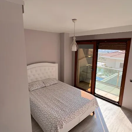 Alacati Muestakil Havuzlu * Çeşme